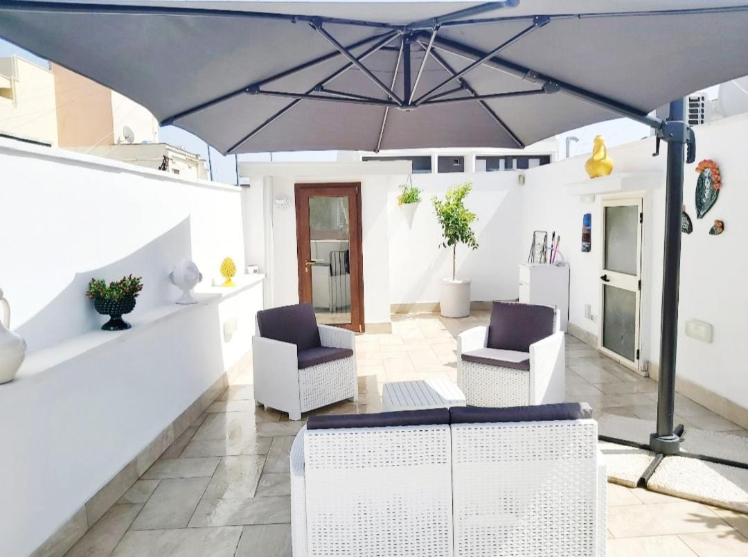 Dimora Asmara 11 15 Lägenhet Brindisi Exteriör bild