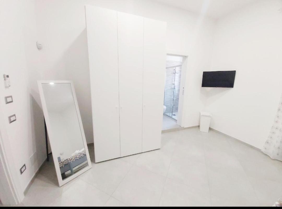 Dimora Asmara 11 15 Lägenhet Brindisi Exteriör bild